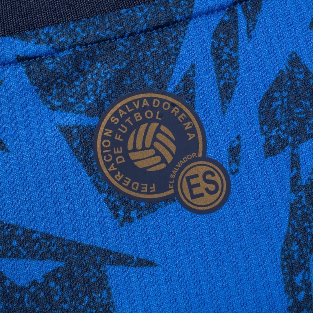 Umbro El Salvador Men's Long Sleeve Home Jersey 2023/24 - Image 3