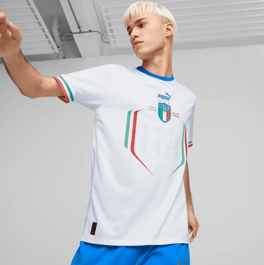Puma Italy Men's Stadium Away Jersey World Cup 2022 - Image 3