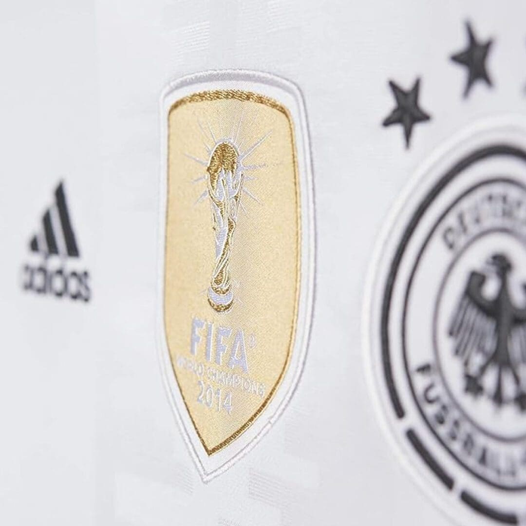 adidas Germany Youth Home Jersey 2016/17 - Image 4