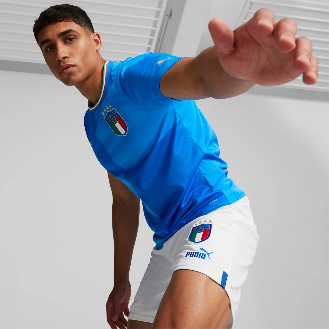 Puma Italy Men's Stadium Home Jersey 2022/23 - Image 3