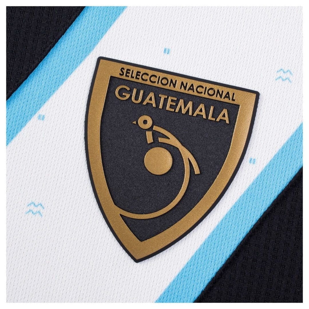 Umbro Guatemala Men's Long Sleeve Third Jersey 2023/24 - Image 3