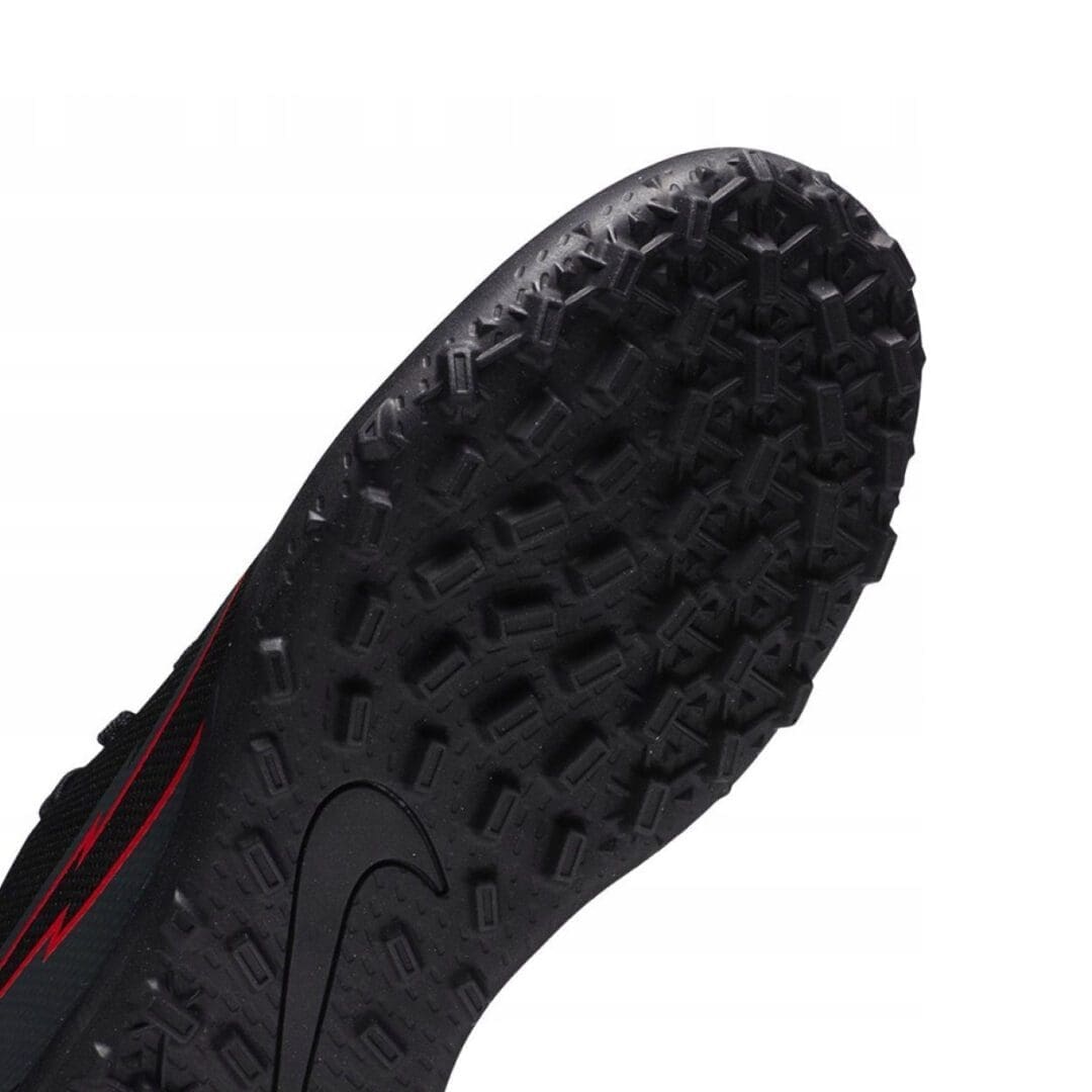 Nike Jr Vapor 13 Club Youth Turf Shoes (Black) - Image 4