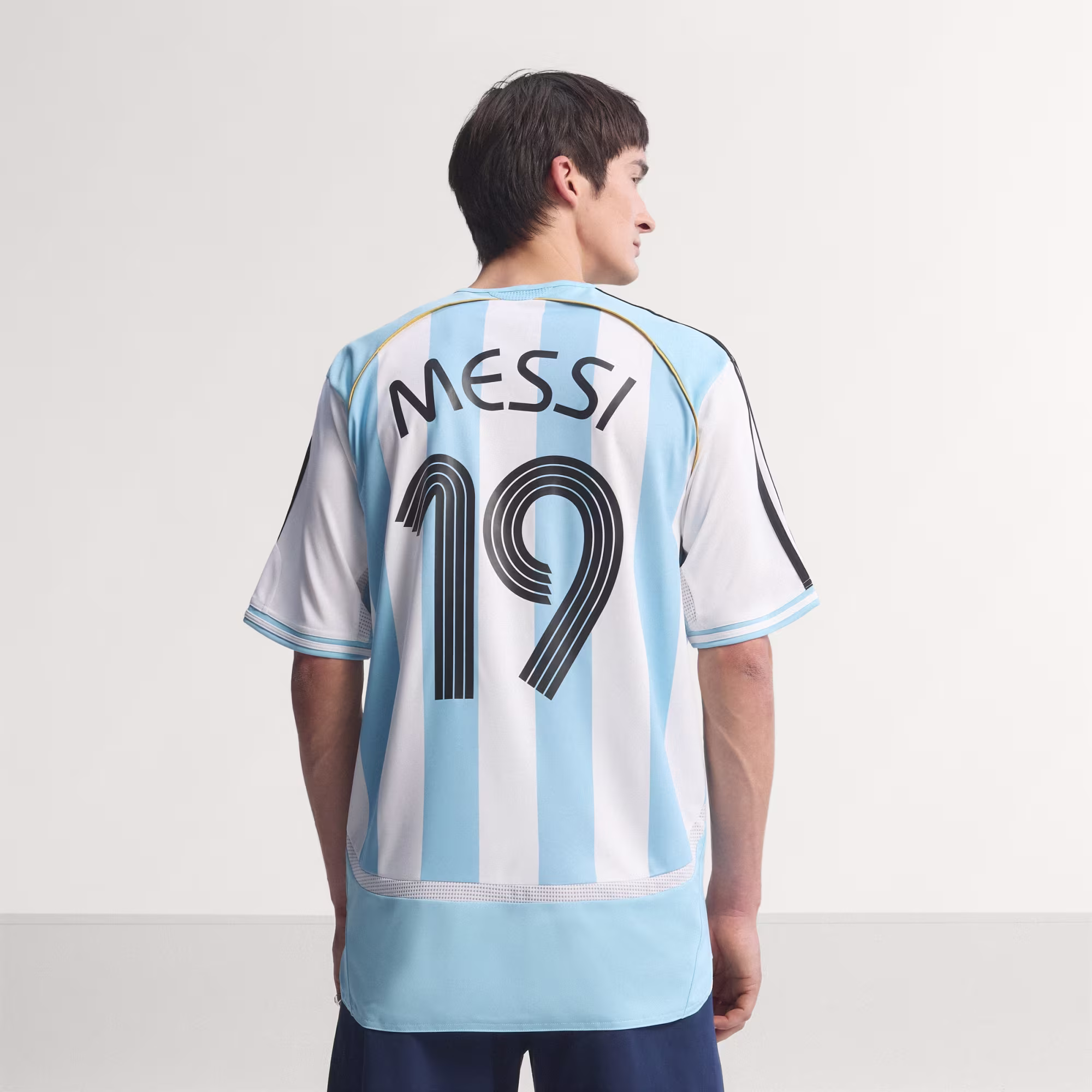 adidas Argentina Men's Home Jersey 2006 Messi #19 - Image 4