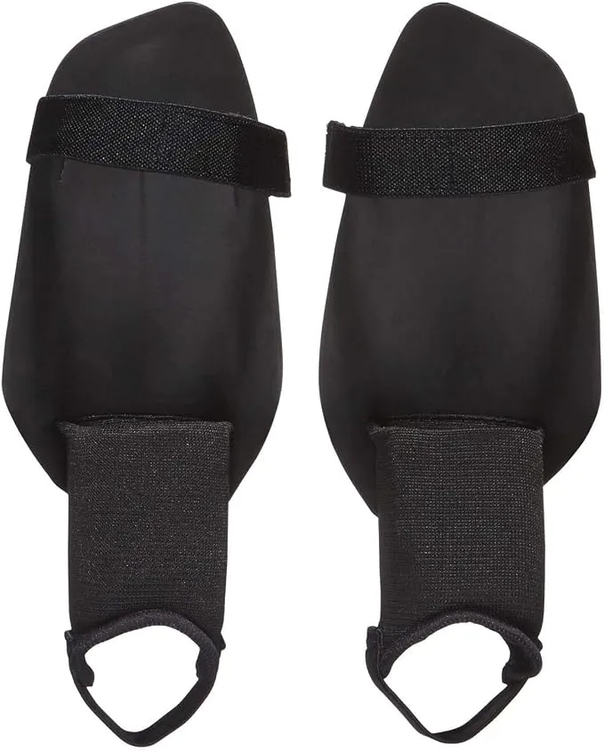 Nike Kids Charge Shinguard (Little Kids/Big Kids) - Image 3