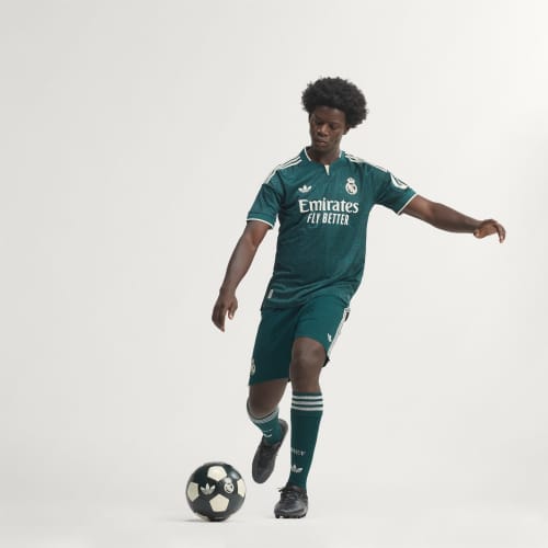 adidas Real Madrid Men's Away Authentic Jersey 26/27 - Image 5